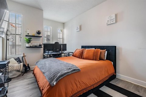 Townhouse in Tampa, Florida 3 bedrooms, 177.26 sq.m. № 1795574 - photo 23