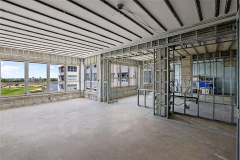Condominio en venta en Bay Harbor Islands, Florida, 1 dormitorio, 106.84 m2 № 1945755 - foto 5