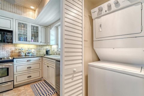 Copropriété à vendre à Sarasota, Floride: 2 chambres, 117.99 m2 № 2136599 - photo 25