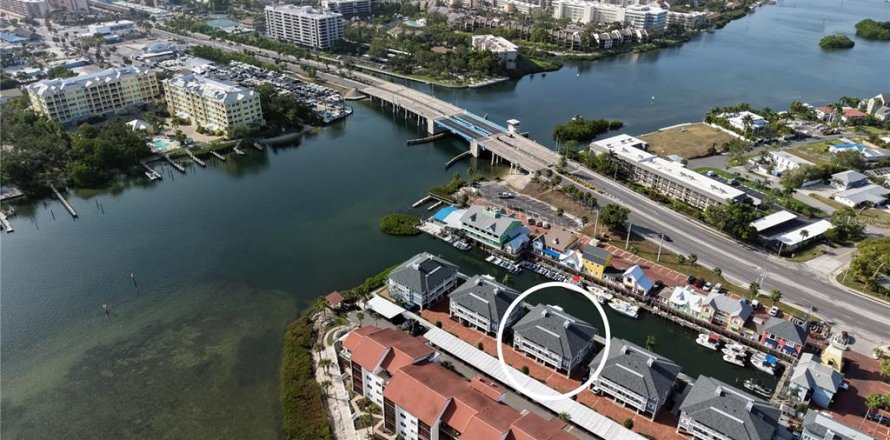 Condo à Sarasota, Floride, 2 chambres  № 2136599