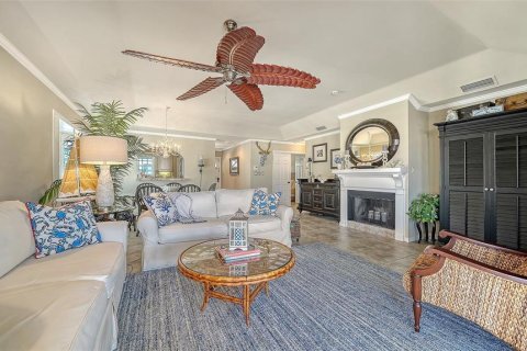 Copropriété à vendre à Sarasota, Floride: 2 chambres, 117.99 m2 № 2136599 - photo 12
