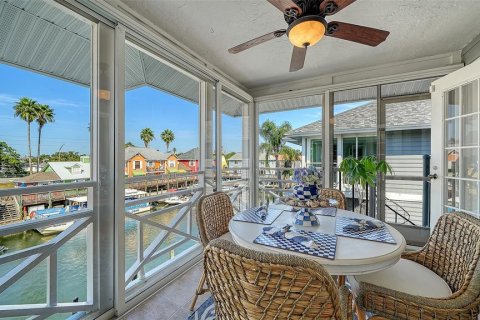 Copropriété à vendre à Sarasota, Floride: 2 chambres, 117.99 m2 № 2136599 - photo 17