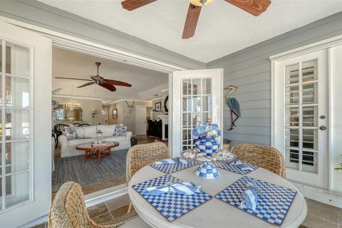 Copropriété à vendre à Sarasota, Floride: 2 chambres, 117.99 m2 № 2136599 - photo 19