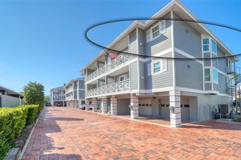 Copropriété à vendre à Sarasota, Floride: 2 chambres, 117.99 m2 № 2136599 - photo 3