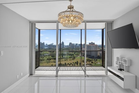 Copropriété à louer à Aventura, Floride: 2 chambres, 107.49 m2 № 2026215 - photo 6