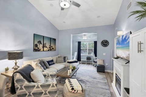Condo in Bradenton, Florida, 2 bedrooms  № 1903489 - photo 5