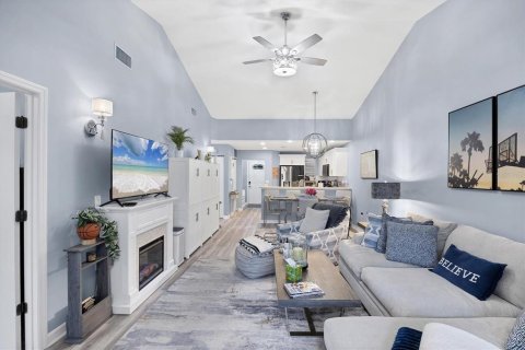 Condo in Bradenton, Florida, 2 bedrooms  № 1903489 - photo 7