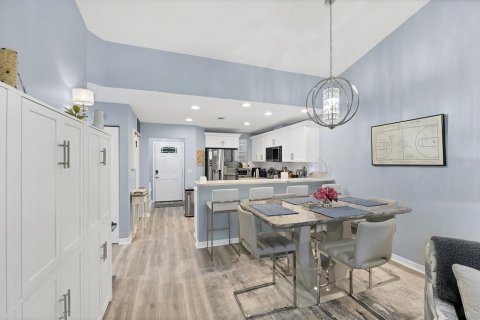 Condo in Bradenton, Florida, 2 bedrooms  № 1903489 - photo 12