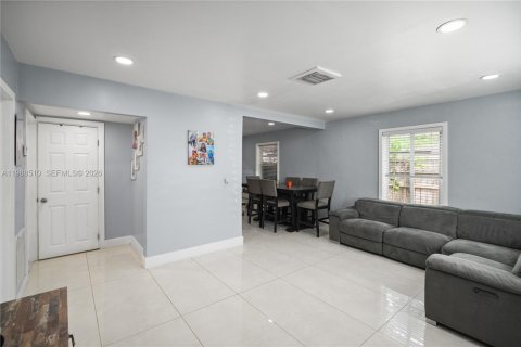 Casa en venta en Fort Lauderdale, Florida, 3 dormitorios, 72.46 m2 № 2050662 - foto 23