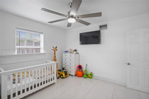 Casa en venta en Fort Lauderdale, Florida, 3 dormitorios, 72.46 m2 № 2050662 - foto 13