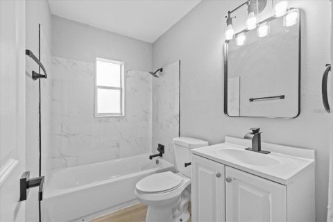 Immobilier commercial à vendre à Winter Haven, Floride: 125.42 m2 № 2363355 - photo 5