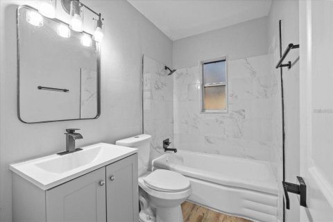 Immobilier commercial à vendre à Winter Haven, Floride: 125.42 m2 № 2363355 - photo 12