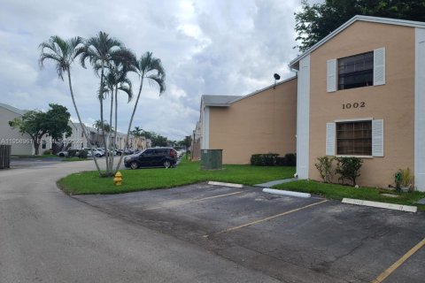 Appartement à louer à Homestead, Floride: 2 chambres, 80.17 m2 № 2017799 - photo 2