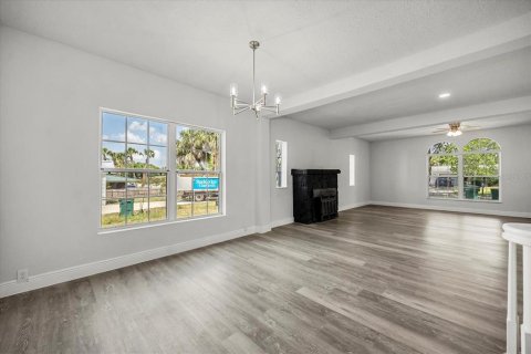 House in Melbourne, Florida 4 bedrooms, 226.59 sq.m. № 1680532 - photo 28