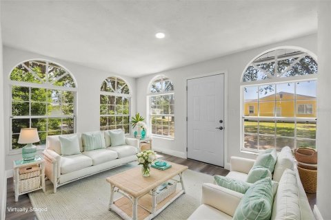 House in Melbourne, Florida 4 bedrooms, 226.59 sq.m. № 1680532 - photo 5