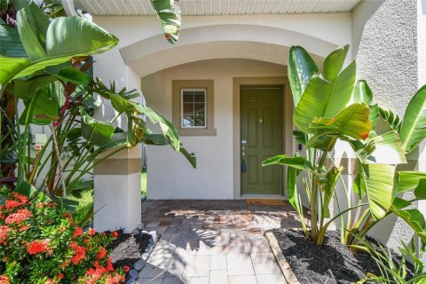 House in Land O' Lakes, Florida 4 bedrooms, 171.5 sq.m. № 1883708 - photo 4