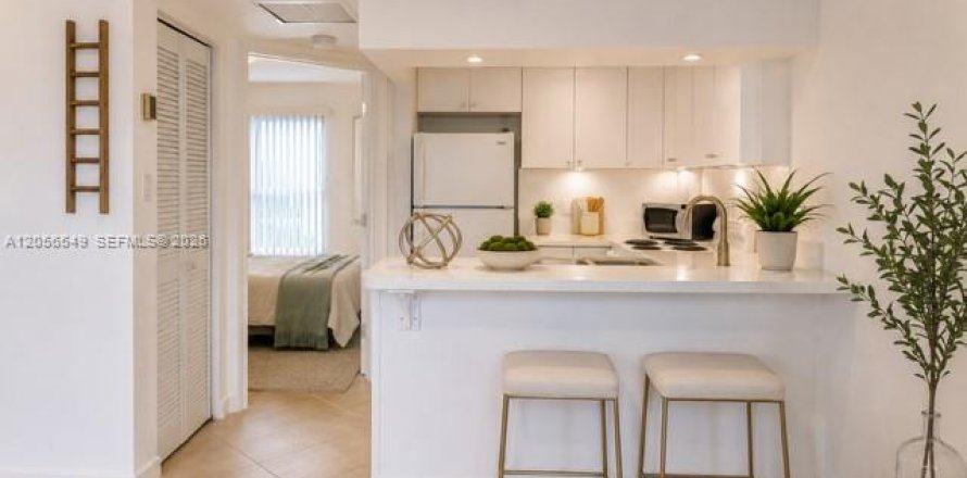 Condo à Miami Beach, Floride, 1 chambre  № 2248808
