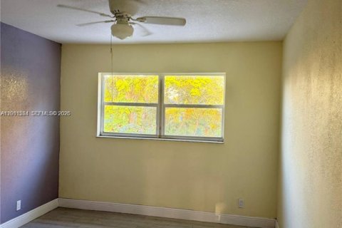 Adosado en venta en North Lauderdale, Florida, 3 dormitorios, 153.29 m2 № 2074744 - foto 9