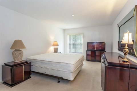 Casa en venta en Palm Coast, Florida, 4 dormitorios, 207.73 m2 № 1720235 - foto 15