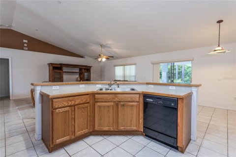 Casa en venta en Palm Coast, Florida, 4 dormitorios, 207.73 m2 № 1720235 - foto 6