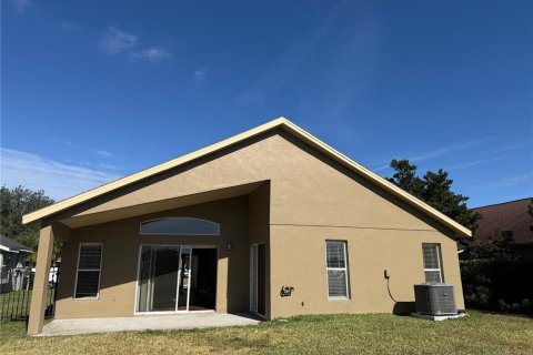 Villa ou maison à louer à Orlando, Floride: 3 chambres, 161.84 m2 № 2118986 - photo 9