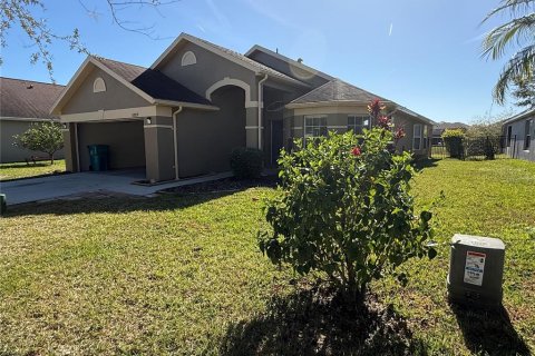 Villa ou maison à louer à Orlando, Floride: 3 chambres, 161.84 m2 № 2118986 - photo 2