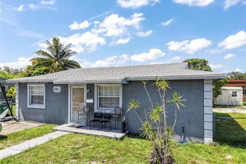 Купить виллу или дом в Майами-Гарденс, Флорида 3 спальни, 104.05м2, № 1995118 - фото 9