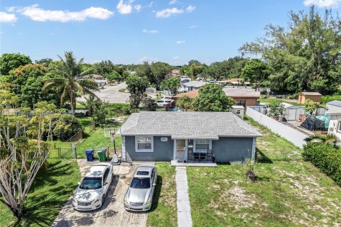 Купить виллу или дом в Майами-Гарденс, Флорида 3 спальни, 104.05м2, № 1995118 - фото 7