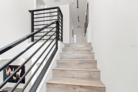 Casa en venta en Tampa, Florida, 4 dormitorios, 213.95 m2 № 2354608 - foto 24