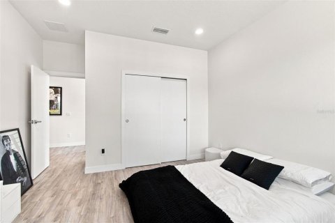 Casa en venta en Tampa, Florida, 4 dormitorios, 213.95 m2 № 2354608 - foto 28