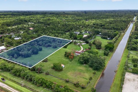Propiedad comercial en Loxahatchee Groves, Florida № 2169864