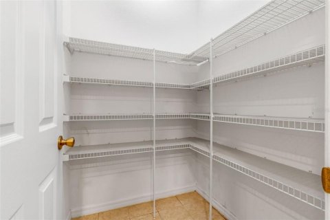 Casa en venta en Kissimmee, Florida, 4 dormitorios, 244.33 m2 № 1801856 - foto 15