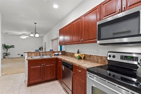 Casa en venta en Kissimmee, Florida, 4 dormitorios, 244.33 m2 № 1801856 - foto 13