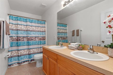 Casa en venta en Kissimmee, Florida, 4 dormitorios, 244.33 m2 № 1801856 - foto 26