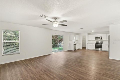 Casa en venta en Orlando, Florida, 5 dormitorios, 282.42 m2 № 2217405 - foto 7
