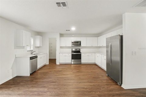 Casa en venta en Orlando, Florida, 5 dormitorios, 282.42 m2 № 2217405 - foto 8