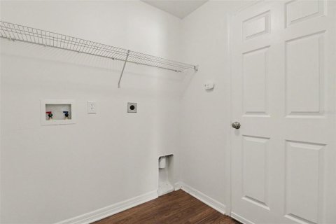 Casa en venta en Orlando, Florida, 5 dormitorios, 282.42 m2 № 2217405 - foto 13