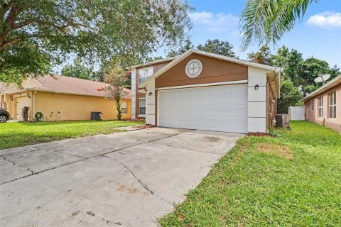 Casa en venta en Orlando, Florida, 5 dormitorios, 282.42 m2 № 2217405 - foto 2