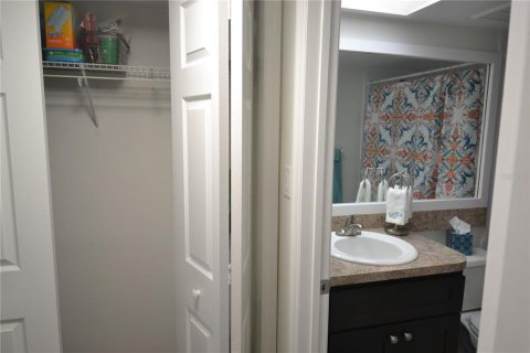 Copropriété à louer à Oldsmar, Floride: 2 chambres, 101.64 m2 № 2097957 - photo 11