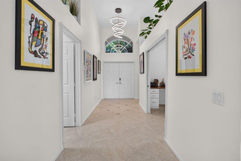 House in Boynton Beach, Florida 3 bedrooms, 194.82 sq.m. № 2412850 - photo 5