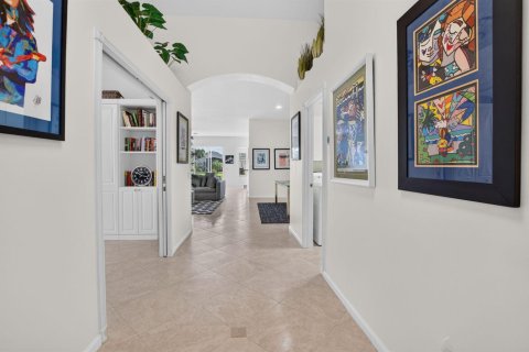 House in Boynton Beach, Florida 3 bedrooms, 194.82 sq.m. № 2412850 - photo 4