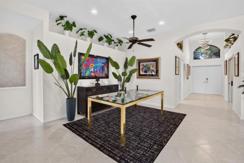 House in Boynton Beach, Florida 3 bedrooms, 194.82 sq.m. № 2412850 - photo 9