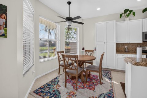 House in Boynton Beach, Florida 3 bedrooms, 194.82 sq.m. № 2412850 - photo 20