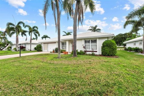 House in Bradenton, Florida 3 bedrooms, 153.85 sq.m. № 1856491 - photo 3