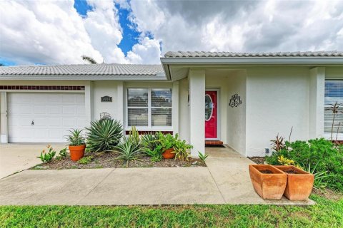 House in Bradenton, Florida 3 bedrooms, 153.85 sq.m. № 1856491 - photo 4