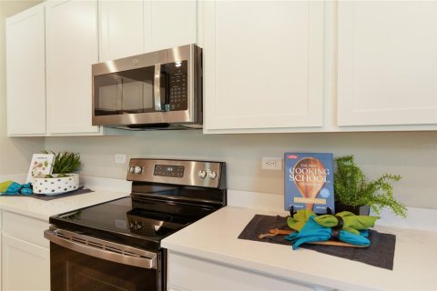 Casa en venta en Palmetto, Florida, 4 dormitorios, 197.88 m2 № 2093460 - foto 7