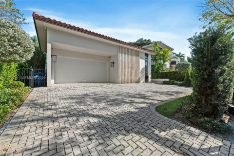 Villa ou maison à vendre à Miami Beach, Floride: 4 chambres, 312.8 m2 № 2082458 - photo 25