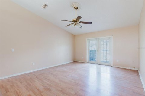 House in Port Richey, Florida 3 bedrooms, 120.4 sq.m. № 1829116 - photo 7