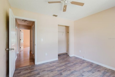 House in Port Richey, Florida 3 bedrooms, 120.4 sq.m. № 1829116 - photo 29