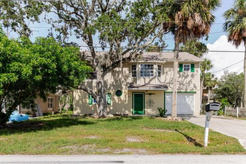 House in Port Richey, Florida 3 bedrooms, 120.4 sq.m. № 1829116 - photo 3